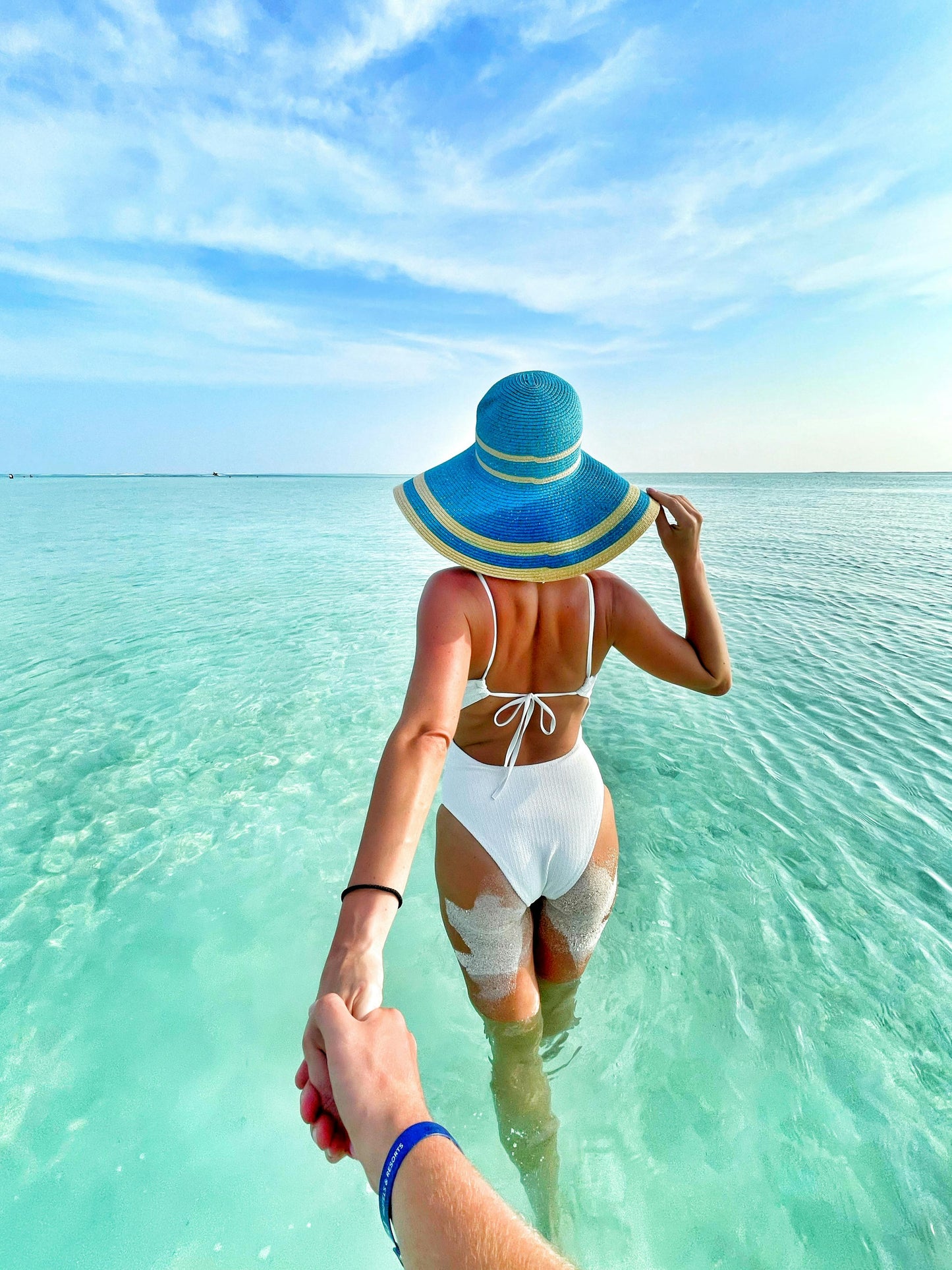 5-Day Maldives Luxury Itinerary – Overwater Villas, Romance & Barefoot Bliss